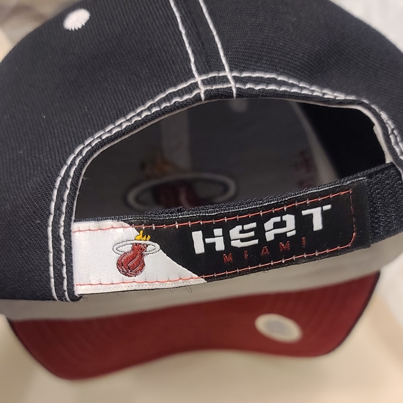 Black Miami Heat velcro strapback - Picture 4 of 7